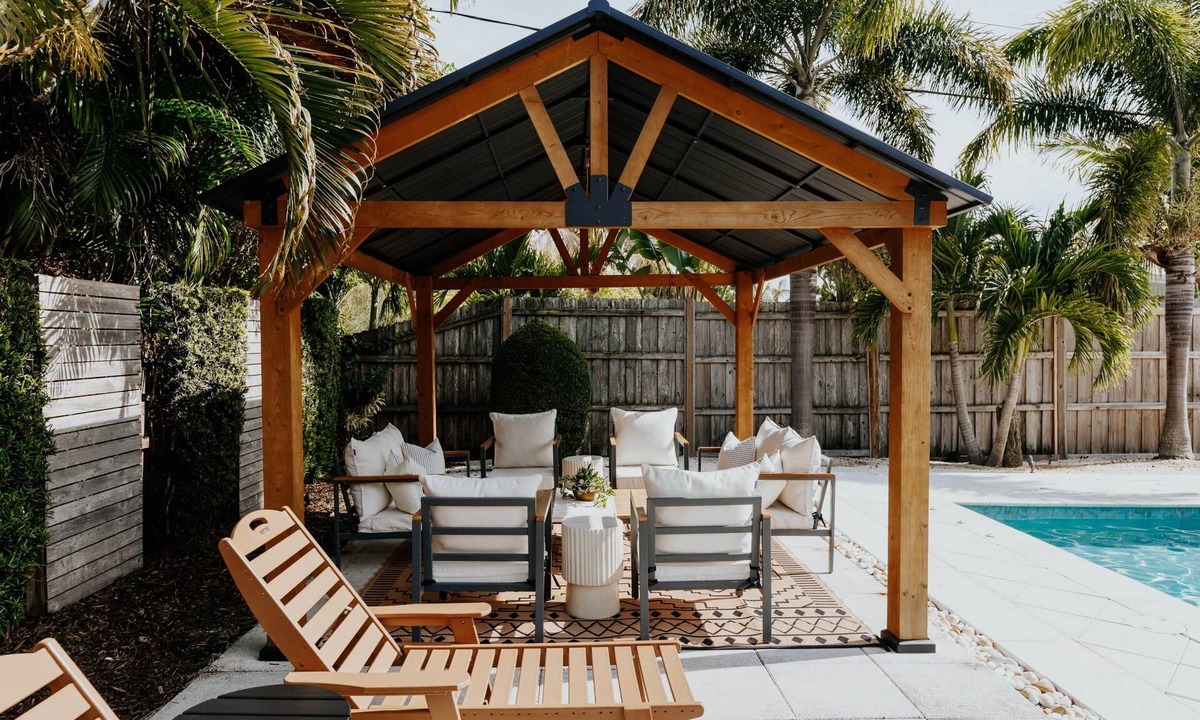 Bellevue Terrace House | THE PALMIERI luxe home with incredible pool area near DT SRQ