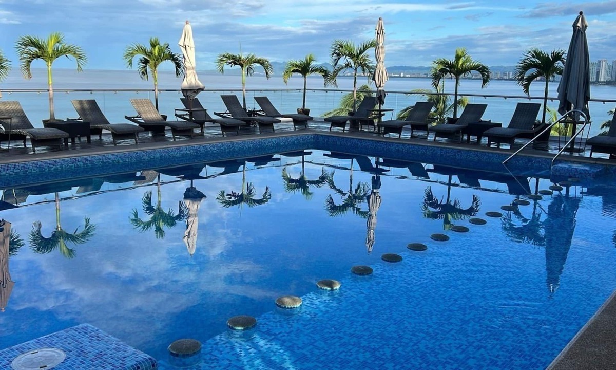 Colonia 5 de Diciembre Hotel | The Paramar Beachfront Boutique Hotel - Downtown Malecon