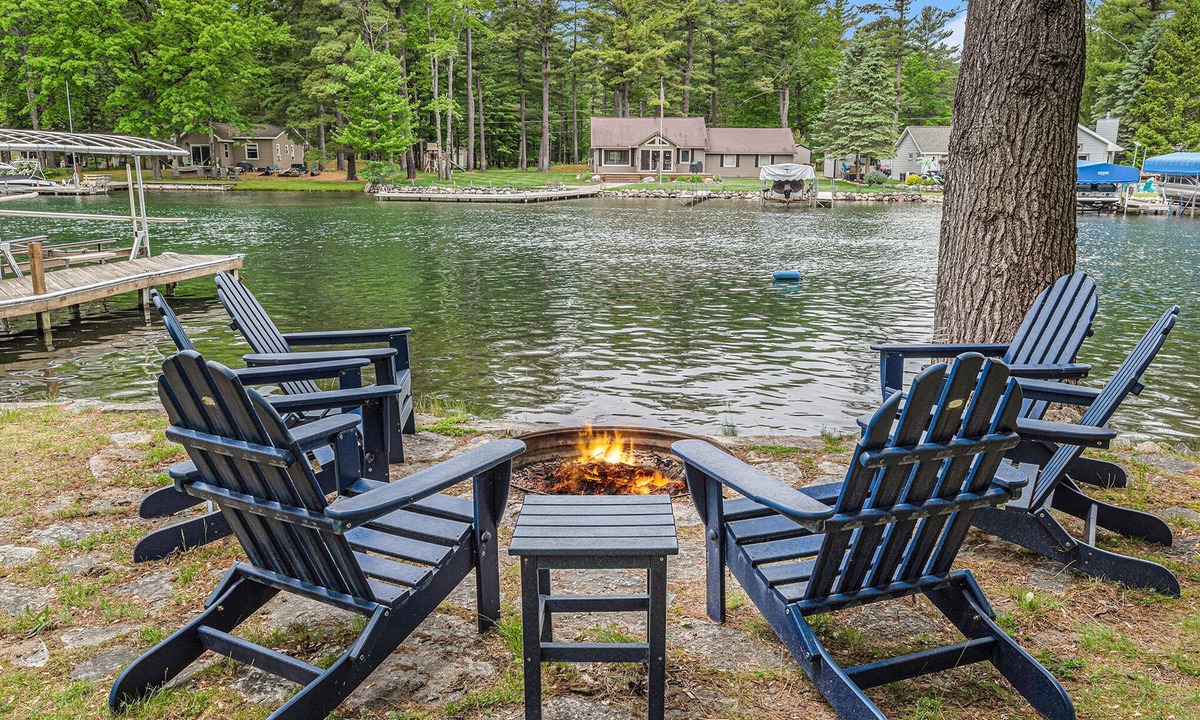 Rapid City House | Torch River Retreat 3BDR Home With DocK