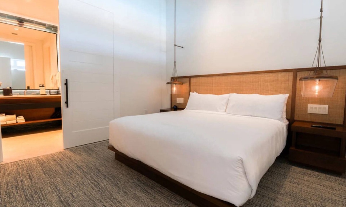 Florida Central Atlantic Coast Hotel | Tower Flat | Evermore Orlando | Evermore Bay View Residence