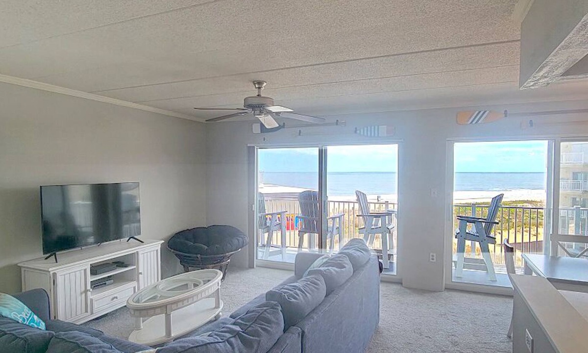 Midtown Ocean City Condo | Traditional, cozy 2 bedroom oceanfront condo with free WiFi, and outdoor pool, and an ocean view located in quiet midtown just steps from the beach!