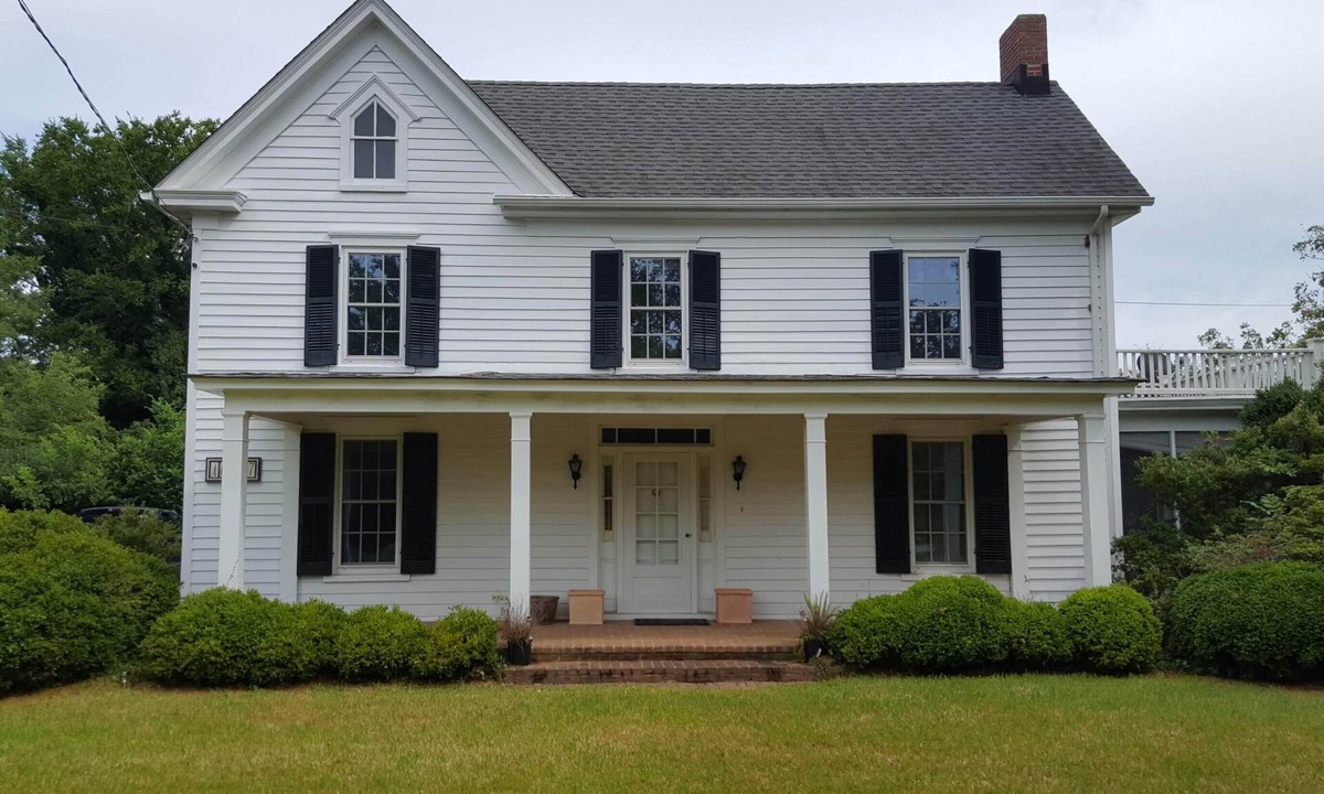 Eastville House | Traditional Eastern Shore Historic House