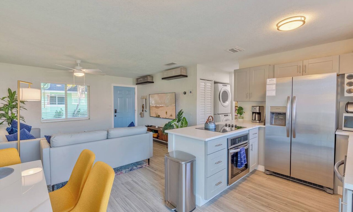 Dunedin Condo | Tranquil Locale King Beds 1 Mile To Honeymoon Isle 3 Miles 2 Downtown