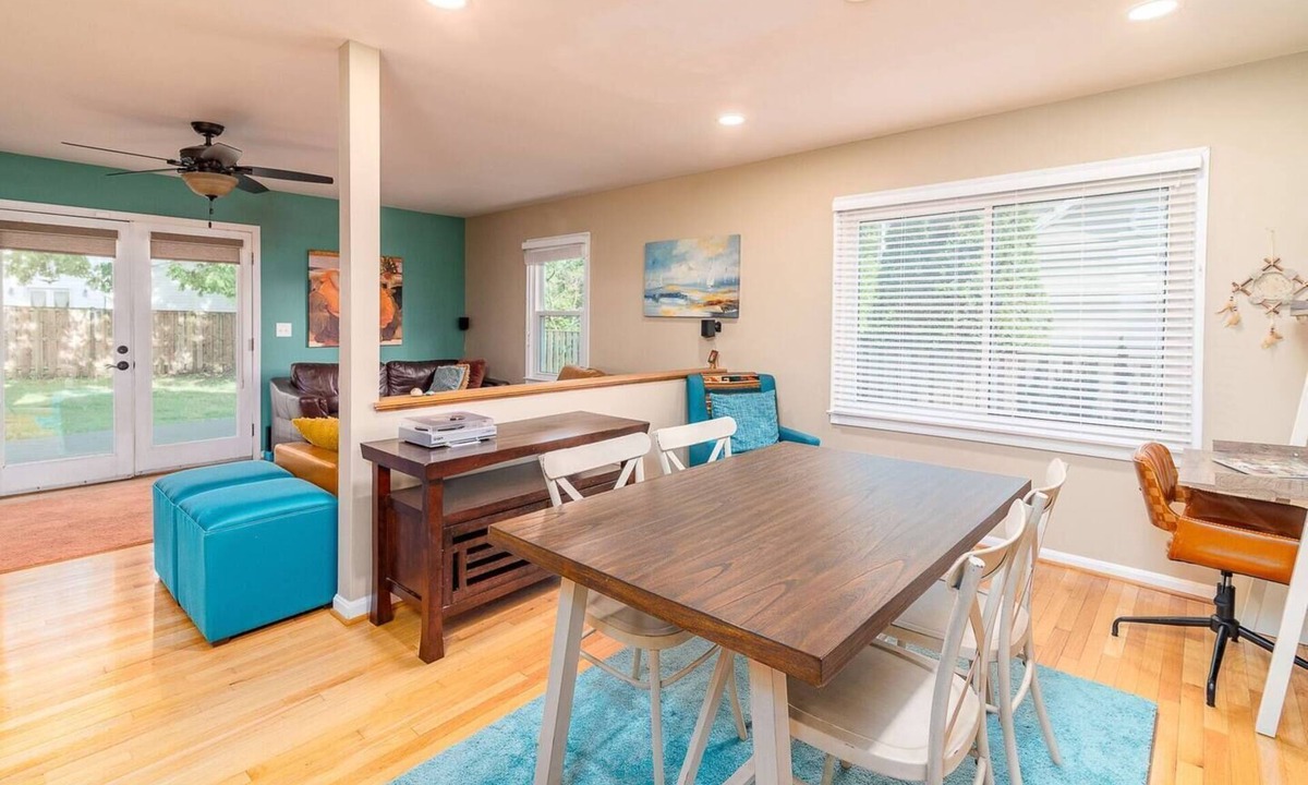 Fairfax House | ✨ Ultimate Fairfax Stay | Work & Explore | Near DC, Metro, Dining! ✨
