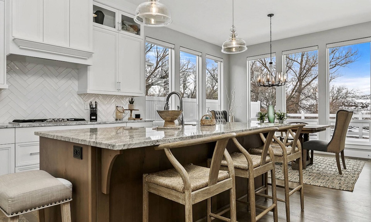 Garden City House | Ultimate Vacay Home in Fam Friendly Neighborhood! Spacious Living | Gourmet Kitchen