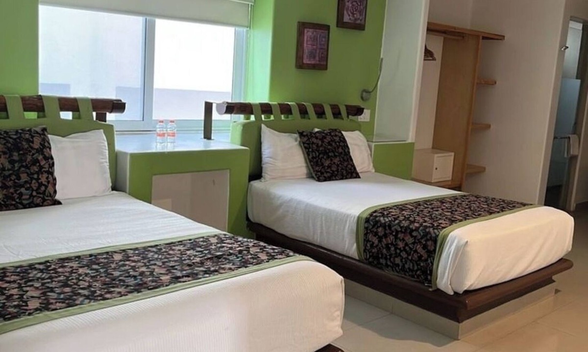 Ildefonso Green Hotel | Unique Rustic Style Room Perfect for Couples – Close to Lover’s Beach