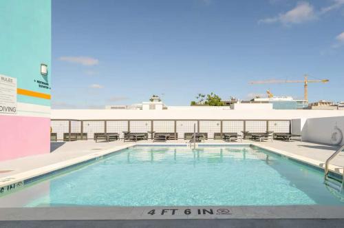 Wynwood Art District Apartment | Voy House Wynwood with Rooftop Pool