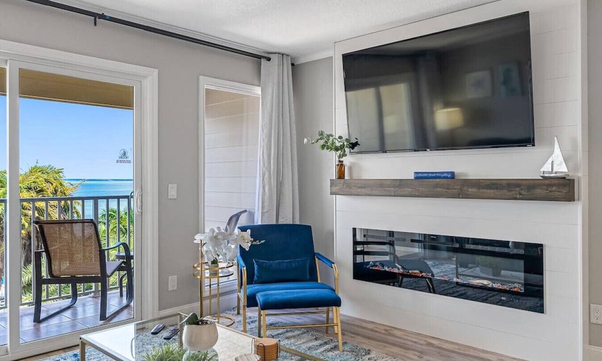 Rocky Point Condo | Wake up to the ocean breeze! Sailport Resort Condo