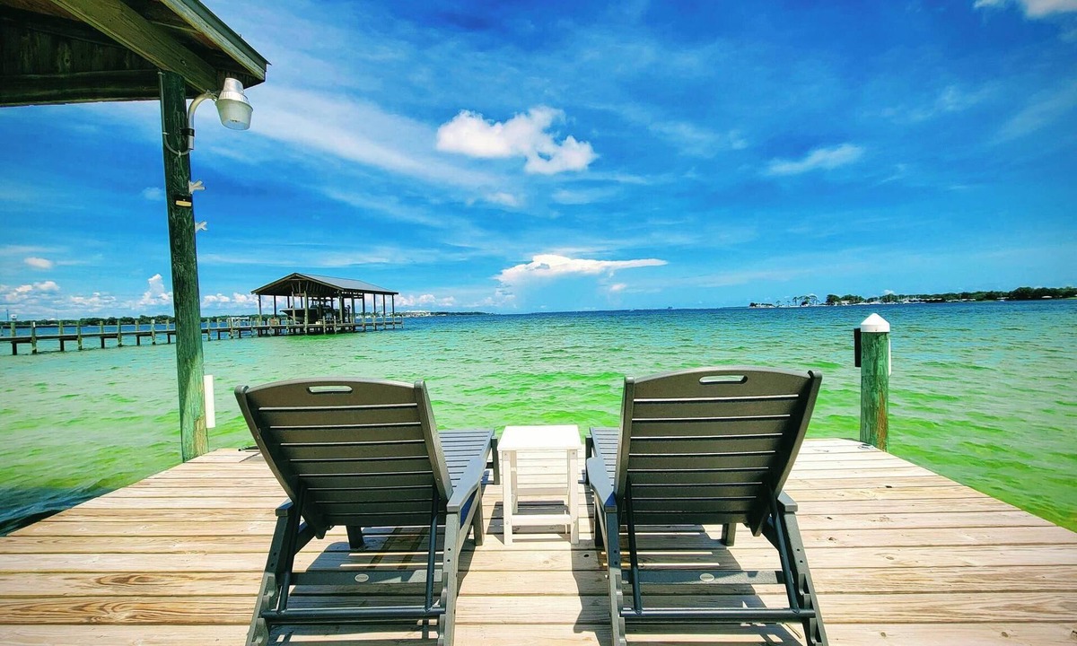 Fort Walton Beach Cottage | Waterfront Bliss Beach Cottage