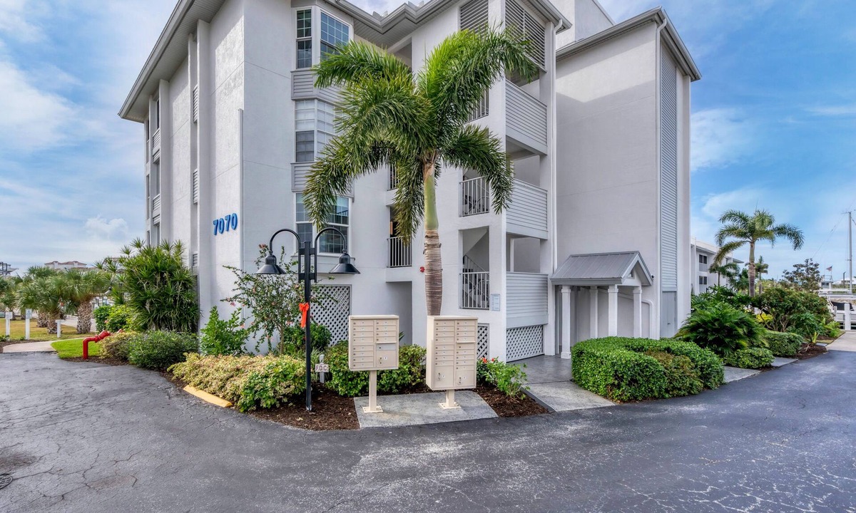 Placida Condo | Waterfront Condo, Private Beach Access & Beautiful Pool. Top floor Great View
