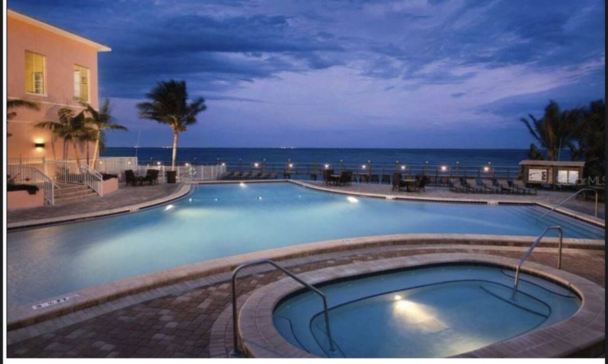 Coquina Key Condo | Waterfront Resort Style Condo