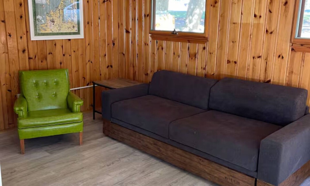 Elk Rapids Cabin | Waterfront w/Beach on Elk Lake - Cabin 3