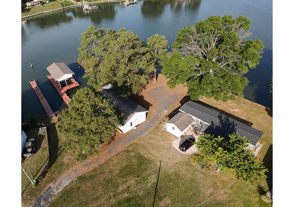 Reedville House | Waterfront Wicomico Bay Compound in Reedville, VA