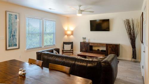 Waves Apartment | Watermen's Cabana 2B - 2-Bed, 1-Bath - Walk To BEACH Access & PET Friendly!