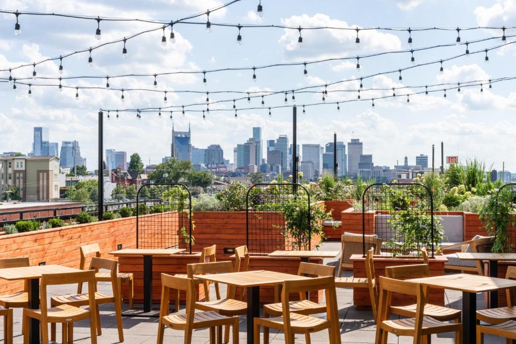 East Nashville Hotel | Waymore's Hotel Nashville