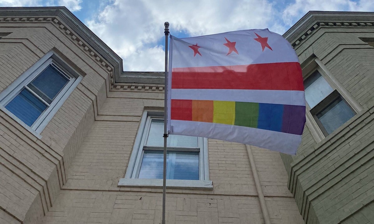 Cardozo House | World Pride Central: Walk to restaurants, bars, clubs, park, Metro