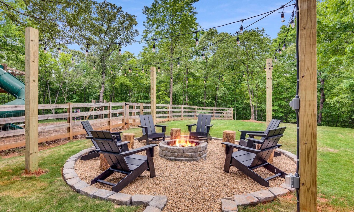 Dahlonega House | WOW! Family Friendly Getaway:Hot Tub, Fire Pit, Nature, Wine & Weddings