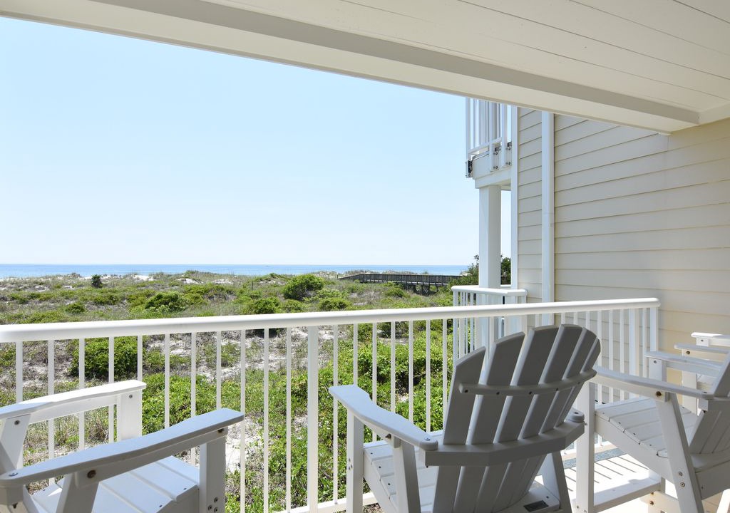 Shell Island Apartment | Wrightsville Dunes H-1C - Oceanfront condo with community pool, tennis, beach