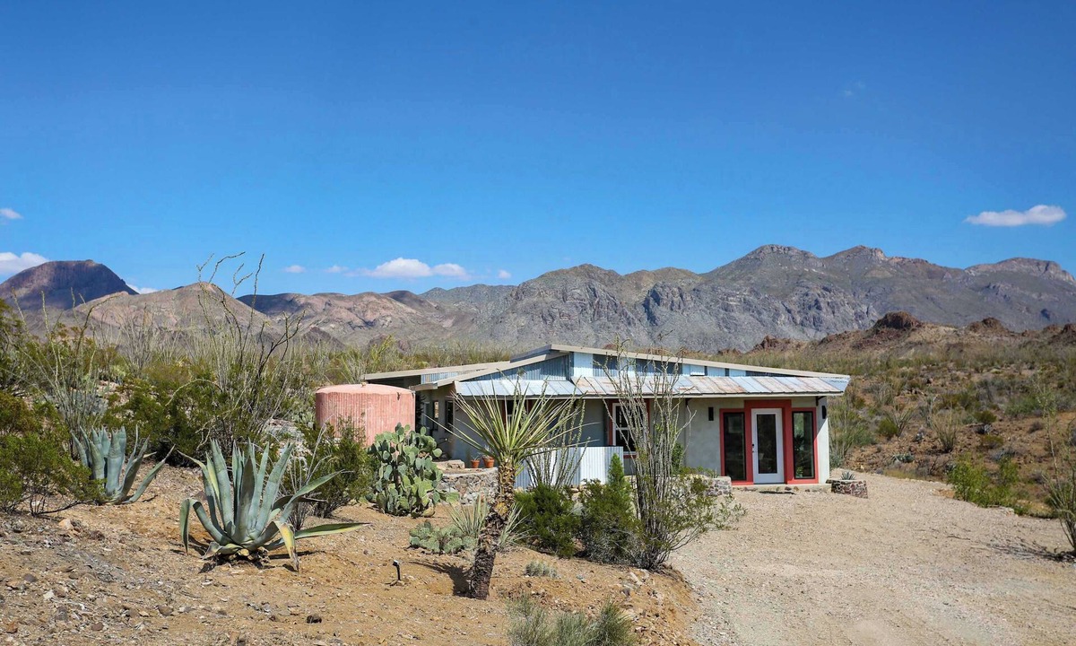 Terlingua House | Yellow Mountain House: Colorful 3BR Desert Retreat