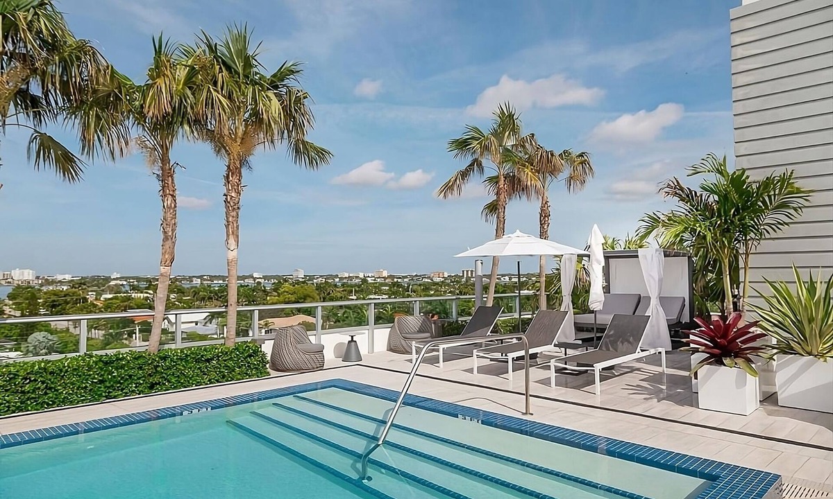 Bay Harbor Islands Hotel | Your Home Away From Home! Spacious Room w/Balcony! Near Oleta River State Park