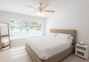 12 mins to Disney 3 Bedroom Family House With Pool