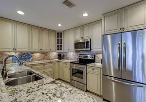 1855 Beachside Tennis - Gorgeous Views of Calibogue Sound!
