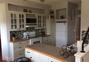 Ash Creek Guesthouse - Downtown Historic Hermann