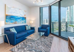 Brand New Luxury 1BR | Gym & Pool | Downtown Miami