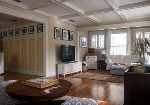 Downtown Living! Classic Florida Bungalow in the Heart of it All!