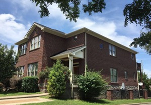 Downtown Luxury Home — 3-mins to Broadway