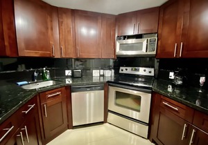 Ft. Lauderdale 2 Bedroom/2 Bath Private Condo With Kitchen On The Beach