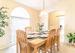 Fun Family Home, Private Pool, Disney just 5 mins!