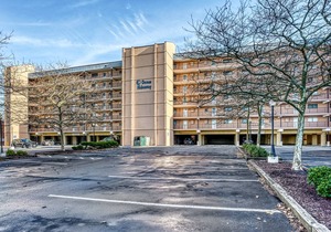 Ocean Hideaway 111-Oceanfront 18th St, Free WiFi, Elev, W/D, AC