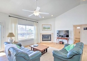 Pensacola Beach Home: 1 Block to Beach Access