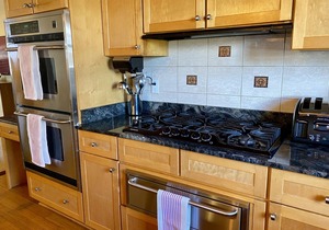 Pensacola Beach.2 min walk to the gulf on paved path.5 Bed/4 BathSleeps 16