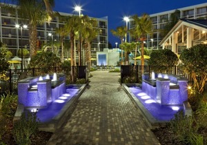 Perfect Family Getaway! Two Pool View Units, Close to Disney
