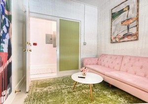 Room 6 Oleander Hotel Walk to Cruise Terminal, Restaurants & The Strand