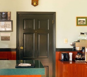Budget Host Inn Couples 
