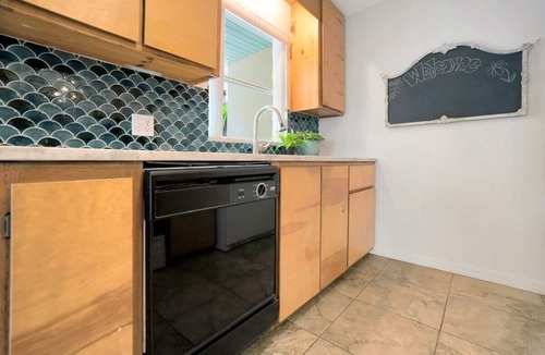 Coquina Gables Apartment | 1 Block to Beach & A Street Tropical Apt w Patio