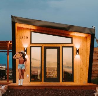 Valle Villa | #1 Rated Stargazing South Rim Grand Canyon Tiny Home