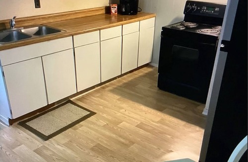 Berwick Apartment | 10 min away from Amazon & Power Plant. Pet friendly, efficiency Apartment.