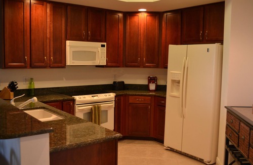 Cape Harbour Condo | 11 Th Floor, 3 bed/2 bath South Facing Condo at Cape Harbor with beautiful views