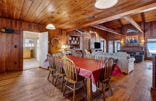 Ocean Cay House | 1180 S Fletcher Ave
