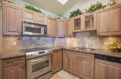 Downtown Lahaina Condo | 150-3 Superior Oceanfront Gold Coast Location.