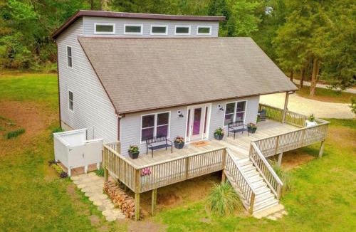 Point Lookout Villa | 18-Acre Waterfront Sanctuary Peace and Privacy
