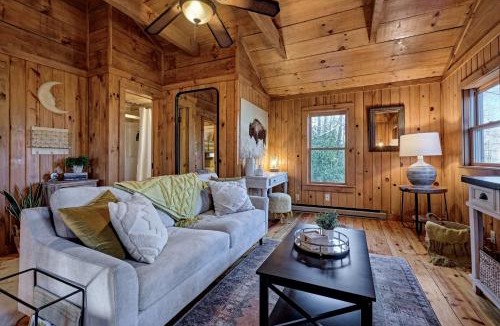 Mirror Lake House | 1930's Highlands Hideaway