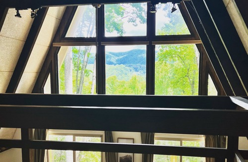 Bakersville Cabin | 1970s A-Frame w/Mountain Views in National Forest, 1hr to Downtown Asheville