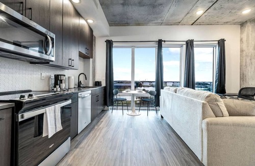 Channel District Apartment | 1BD in Channelside District | Perfect Remote Work