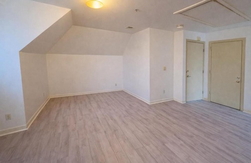 Pittsburgh Apartment | 1BR 1Bath Cozy Apartment near Penn Ave