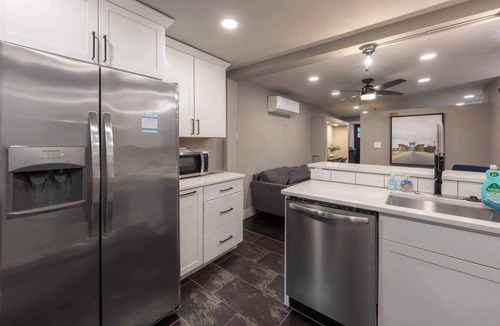 Ludlow Apartment | 1BR Apt, Minutes to Downtown Cincy, Stadiums, Bars